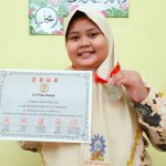 Siswi SD Muhammadiyah 12 Surabaya Raih Juara 2 Olimpiade Matematika Tingkat Internasional